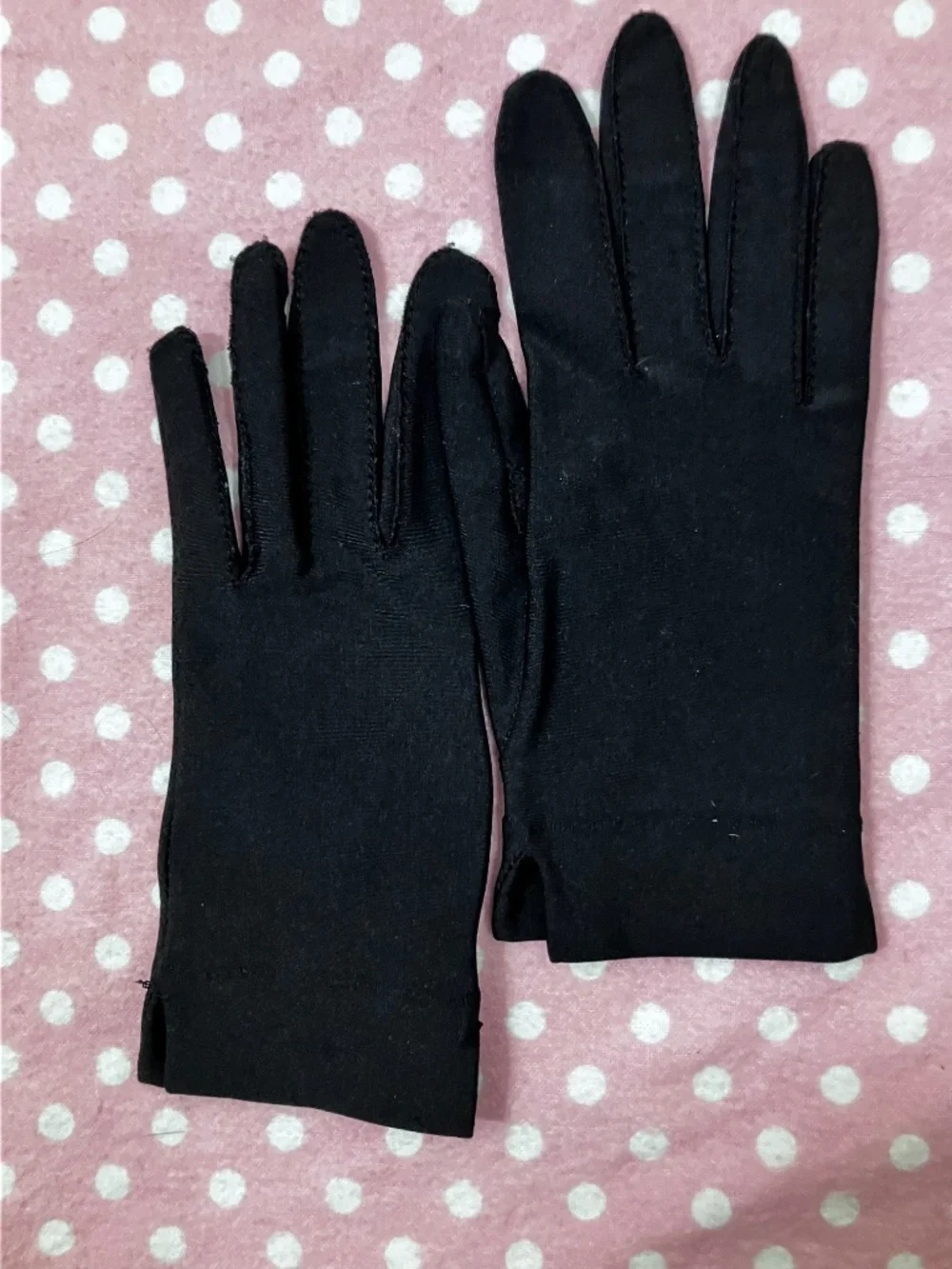 Vintage Isotoner Black Gloves OS - Picture 4 of 9